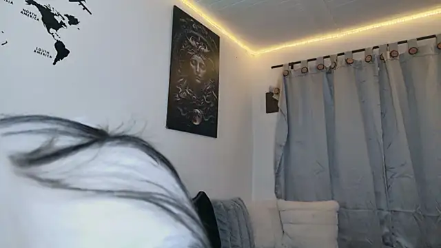 Stefhania susej online show from 11/13/25, 03:38