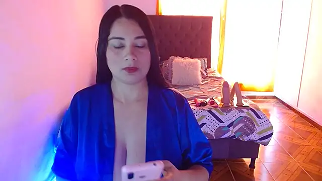 Snapshot of Kerly_Lopez chatting on 07/28/26, 09:14 Kerly Lopez online show from 07/28/26, 09:14