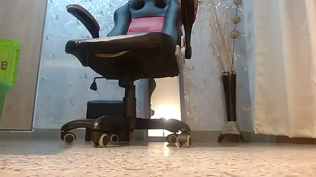 Samantabrown  online show from 03/06/26, 11:06