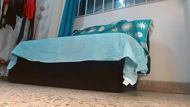 Samantabrown  online show from 04/22/26, 11:12