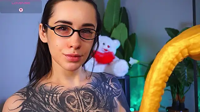 EvaCanton online show from 02/04/26, 02:17