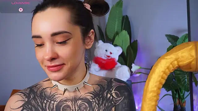 EvaCanton online show from 02/05/26, 02:16