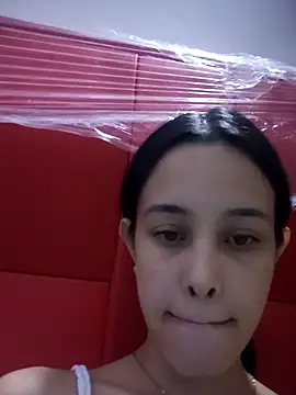 Snapshot of The-quee22 chatting on 03/19/25, 11:03 The-quee22 online show from 03/19/25, 11:03