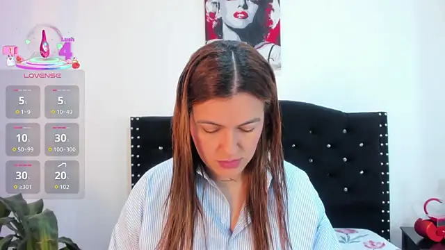 Alexandra Torress online show from 07/24/26, 12:25