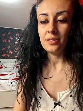 Snapshot of loryyy_sexyyy chatting on 05/05/26, 08:17 loryyy sexyyy online show from 05/05/26, 08:17