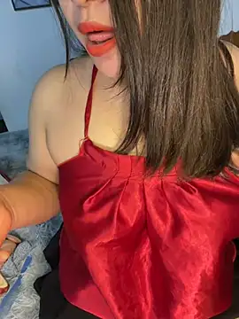 Snapshot of --Lyly-- chatting on 02/09/25, 03:11 --Lyly-- online show from 02/09/25, 03:11