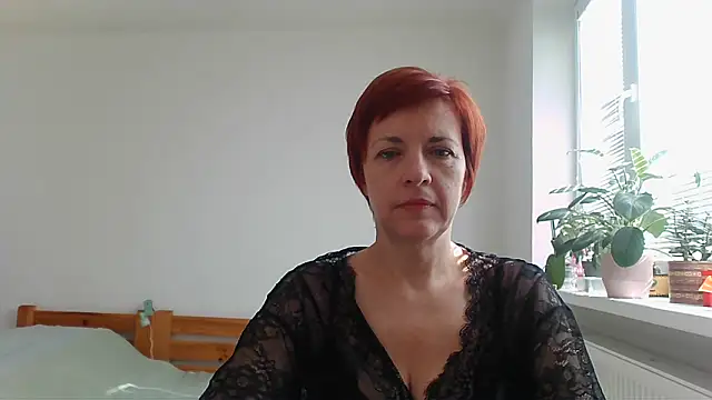 Snapshot of LoraLoraMay chatting on 09/22/25, 09:33 LoraLoraMay online show from 09/22/25, 09:33