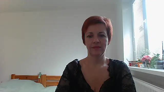 Snapshot of LoraLoraMay chatting on 10/09/25, 01:09 LoraLoraMay online show from 10/09/25, 01:09