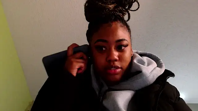 BriannaBrave online show from 12/09/24, 01:40