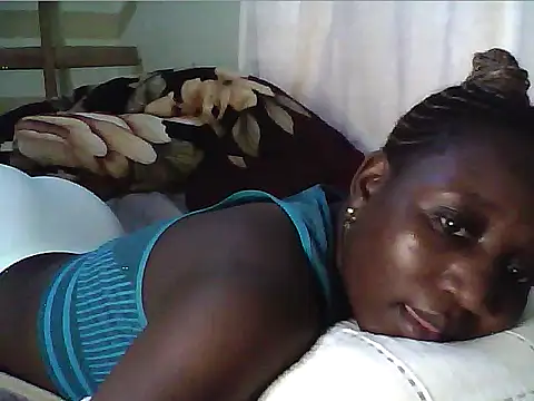 Adaline-Paris online show from 04/21/26, 02:56