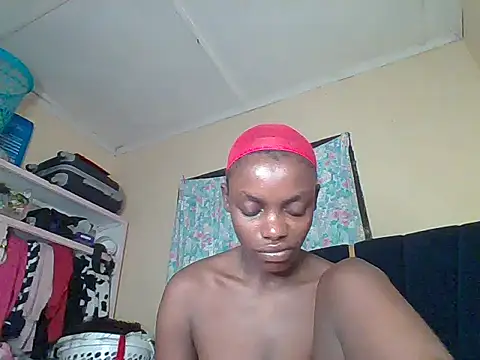 Snapshot of awino001 chatting on 05/27/26, 11:24 awino001 online show from 05/27/26, 11:24
