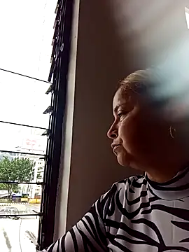 Snapshot of natally_ross21 chatting on 01/04/25, 02:46 natally ross21 online show from 01/04/25, 02:46