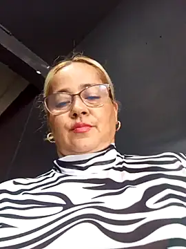 Snapshot of natally_ross21 chatting on 01/04/25, 05:47 natally ross21 online show from 01/04/25, 05:47