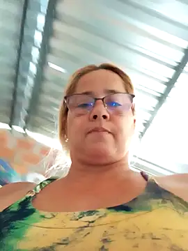 Snapshot of natally_ross21 chatting on 01/15/25, 04:11 natally ross21 online show from 01/15/25, 04:11