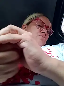 Snapshot of natally_ross21 chatting on 02/09/25, 02:50 natally ross21 online show from 02/09/25, 02:50