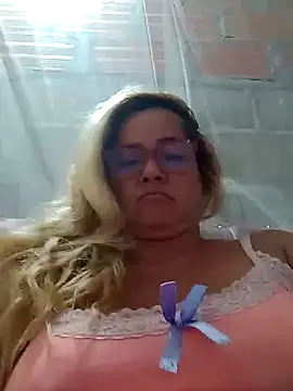 Snapshot of natally_ross21 chatting on 02/16/25, 03:26 natally ross21 online show from 02/16/25, 03:26