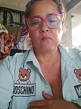 Snapshot of natally_ross21 chatting on 02/24/25, 01:21 natally ross21 online show from 02/24/25, 01:21