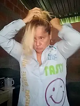 Snapshot of natally_ross21 chatting on 02/27/25, 12:45 natally ross21 online show from 02/27/25, 12:45