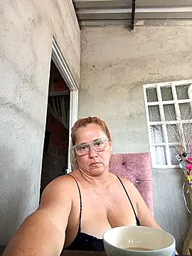 Snapshot of natally_ross21 chatting on 09/26/25, 01:59 natally ross21 online show from 09/26/25, 01:59