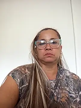 Snapshot of natally_ross21 chatting on 10/08/25, 01:09 natally ross21 online show from 10/08/25, 01:09