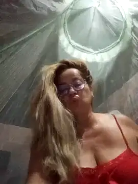 Snapshot of natally_ross21 chatting on 11/08/25, 06:35 natally ross21 online show from 11/08/25, 06:35