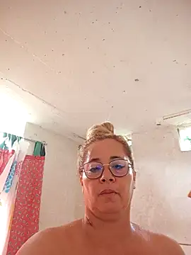 Snapshot of natally_ross21 chatting on 11/30/25, 11:58 natally ross21 online show from 11/30/25, 11:58