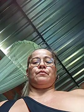 Snapshot of natally_ross21 chatting on 02/07/26, 02:21 natally ross21 online show from 02/07/26, 02:21