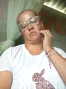 Snapshot of natally_ross21 chatting on 02/16/26, 01:18 natally ross21 online show from 02/16/26, 01:18