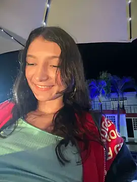 loly-yandere online show from 12/23/24, 11:49