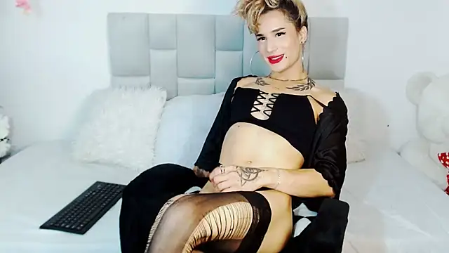 Snapshot of miasmith17 chatting on 03/02/25, 03:24 miasmith17 online show from 03/02/25, 03:24