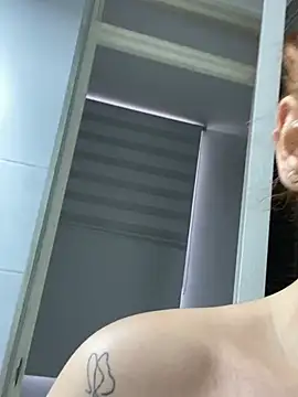 SamanthaKlein  online show from 12/28/24, 07:43