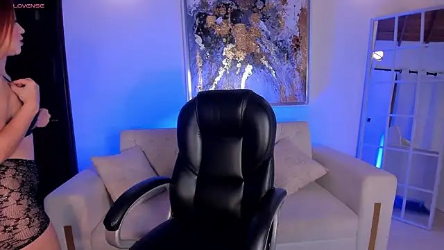 SamanthaKlein  online show from 02/08/25, 04:14