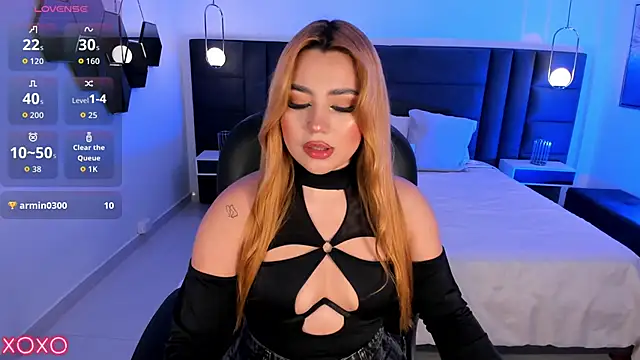 SamanthaKlein  online show from 09/28/25, 03:56