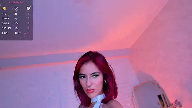 Snapshot of VictoriaMilan_ chatting on 03/17/25, 02:19 VictoriaMilan online show from 03/17/25, 02:19