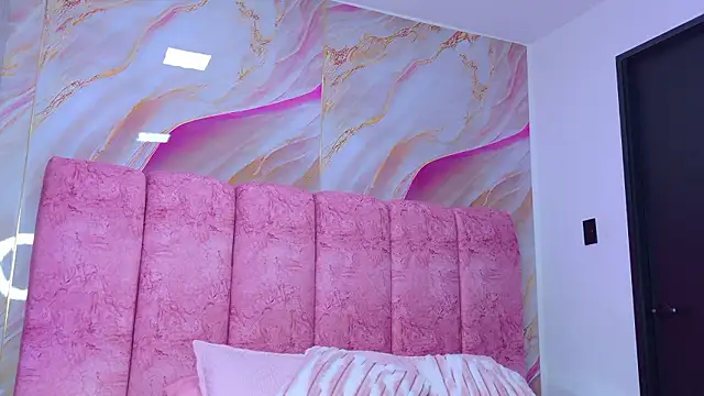 kendal rossi online show from 03/26/26, 12:00