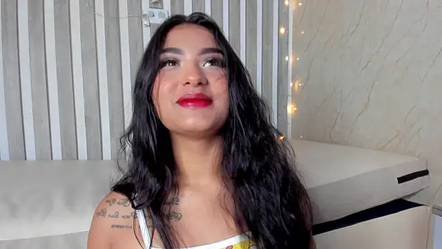 Snapshot of sabrinahimss chatting on 12/28/24, 07:33 sabrinahimss online show from 12/28/24, 07:33