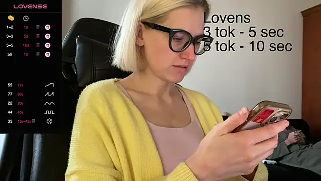 Sexy Sweets online show from 10/25/25, 10:12