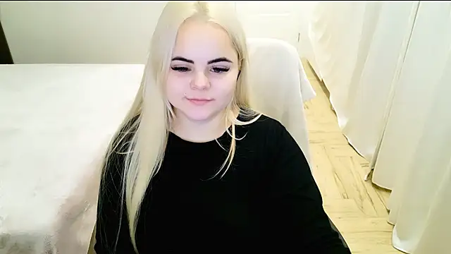 lovely-eyes online show from 12/11/24, 01:58