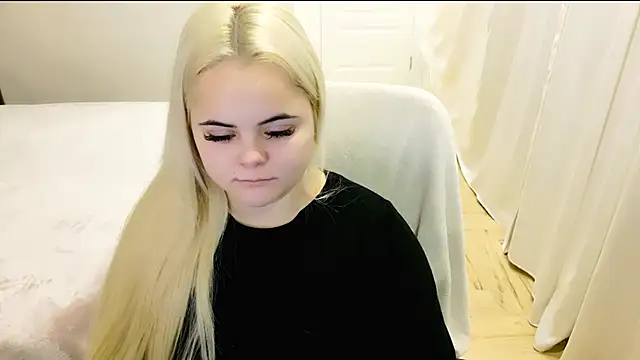 lovely-eyes online show from 12/18/24, 10:24