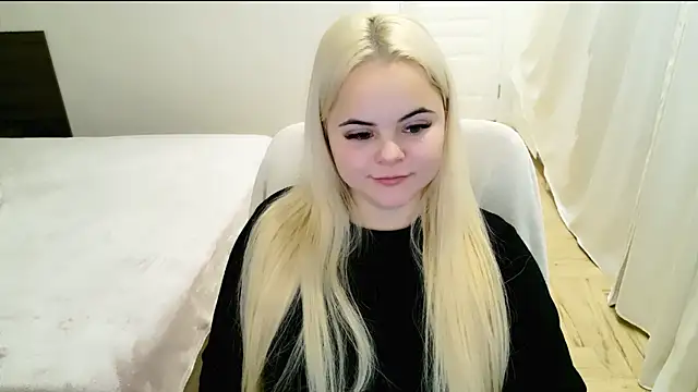 lovely-eyes online show from 12/19/24, 01:28