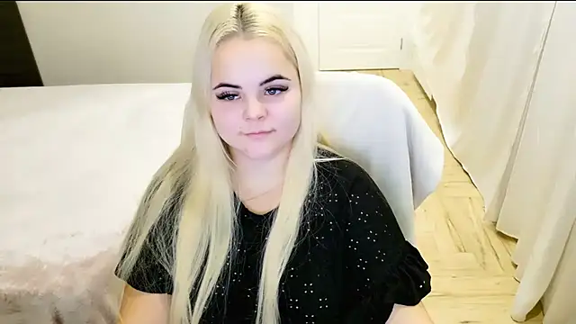 lovely-eyes online show from 12/25/24, 09:54