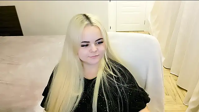 lovely-eyes online show from 01/07/25, 11:35