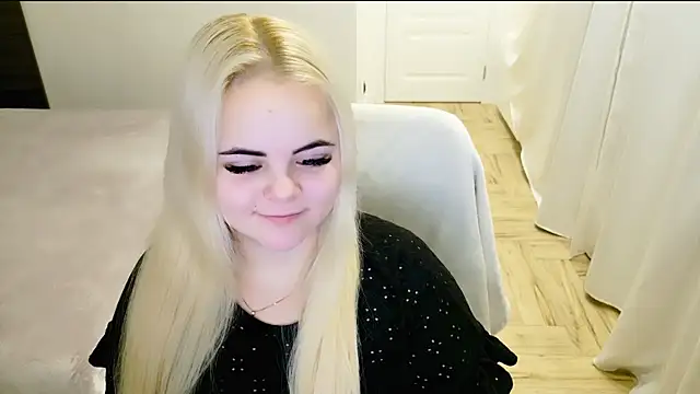 lovely-eyes online show from 01/19/25, 09:55