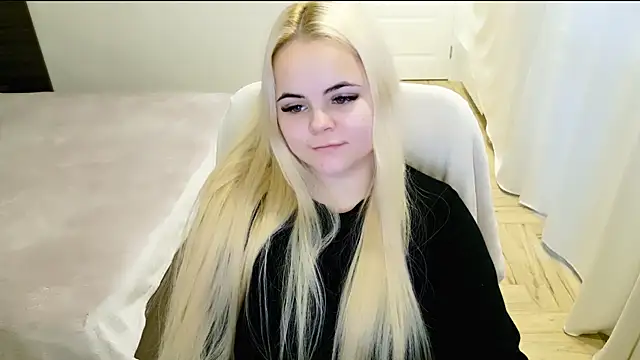 lovely-eyes online show from 01/26/25, 06:07