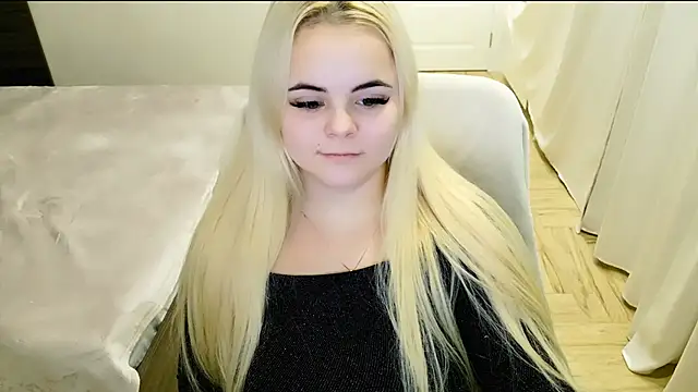 lovely-eyes online show from 02/18/25, 03:53