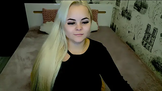 lovely-eyes online show from 09/10/25, 03:01