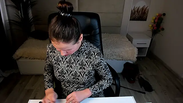 Dana  dom online show from 02/19/25, 02:01