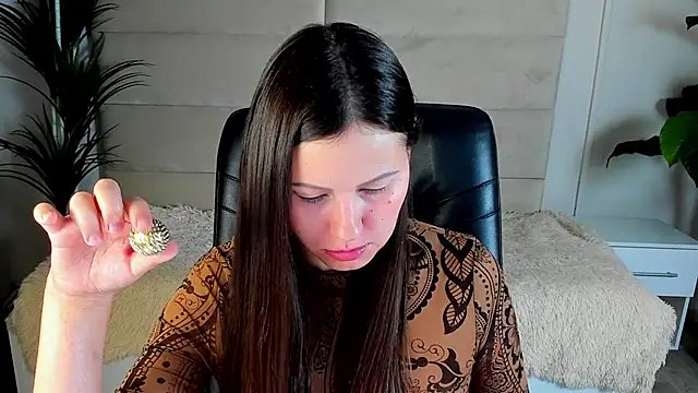 Dana  dom online show from 11/22/25, 12:31