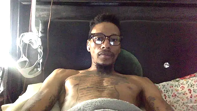 Snapshot of KingDerRico chatting on 09/12/25, 10:32 KingDerRico online show from 09/12/25, 10:32