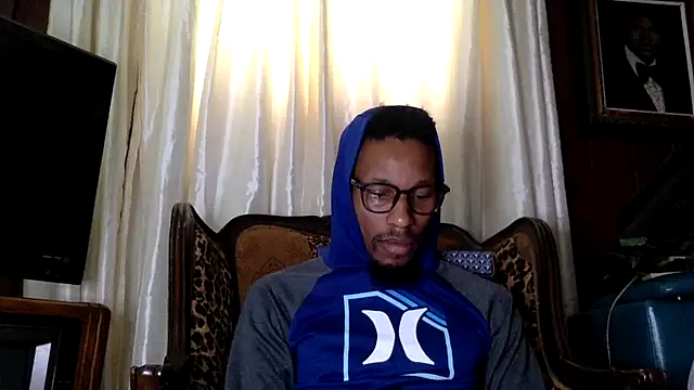 Snapshot of KingDerRico chatting on 09/13/25, 03:01 KingDerRico online show from 09/13/25, 03:01